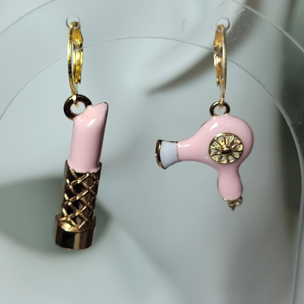LIPSTICK HAIRDRYER MISMATCHED EARRINGS BEAUTICIAN COSMETOLOGIST HANDMADE - Picture 6 of 8